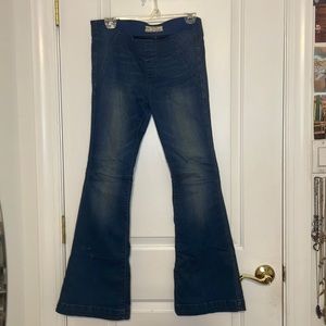 Vintage Free People stretchy low rise flare jeans.